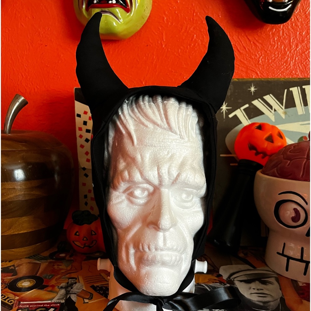 Black Cotton Devil Bonnet